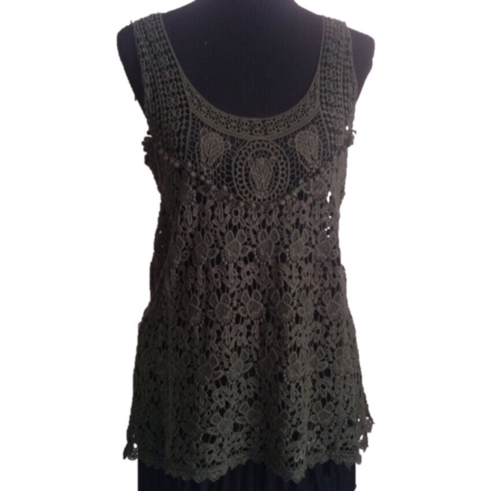 !!!SOLD!!!Beautiful Handcrafted Crochet Tunic - Picture 4 of 4